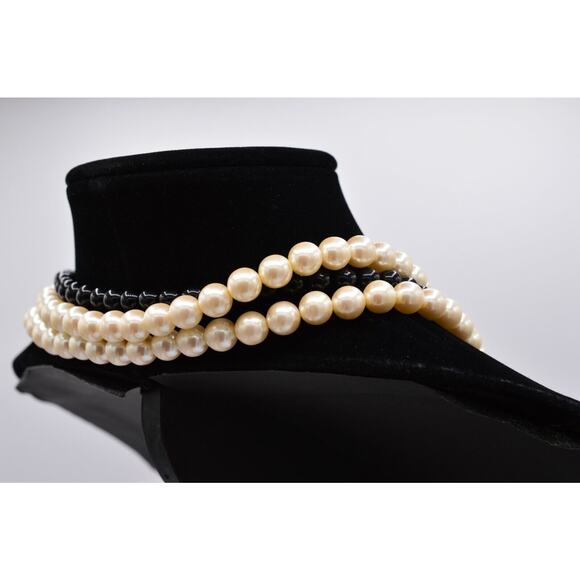 Givenchy Vintage Logo Collar Necklace Paris Toggle Pearl Black White Chunky BinG - Picture 7 of 12